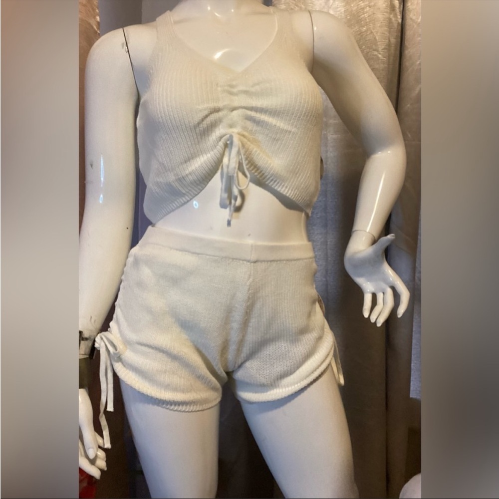 Short and cropped top set